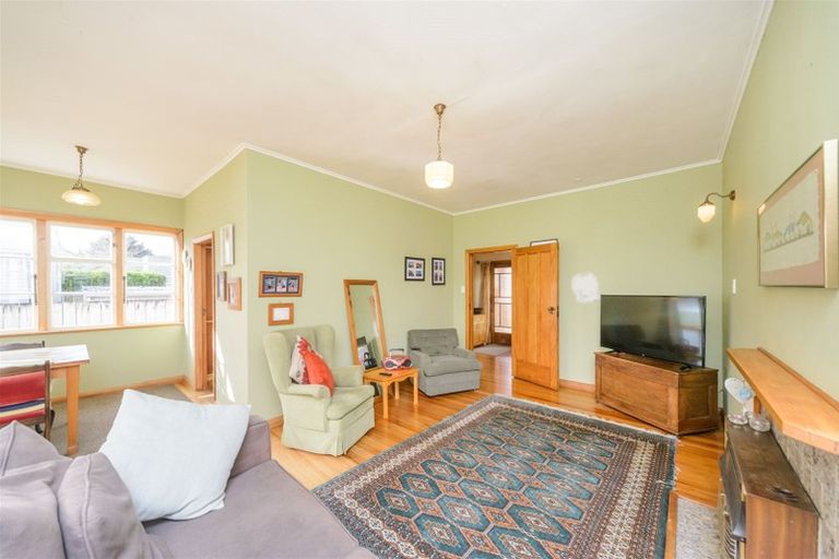 Photo of property in 22 Savage Crescent, West End, Palmerston North, 4412