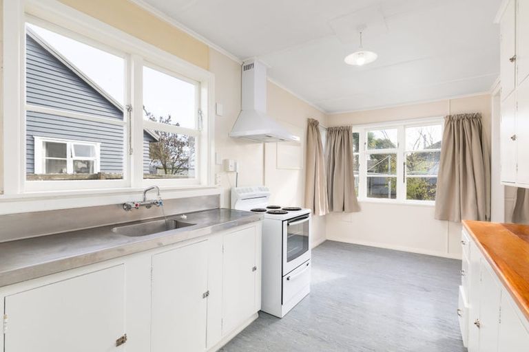 Photo of property in 166 Aorangi Road, Bryndwr, Christchurch, 8053