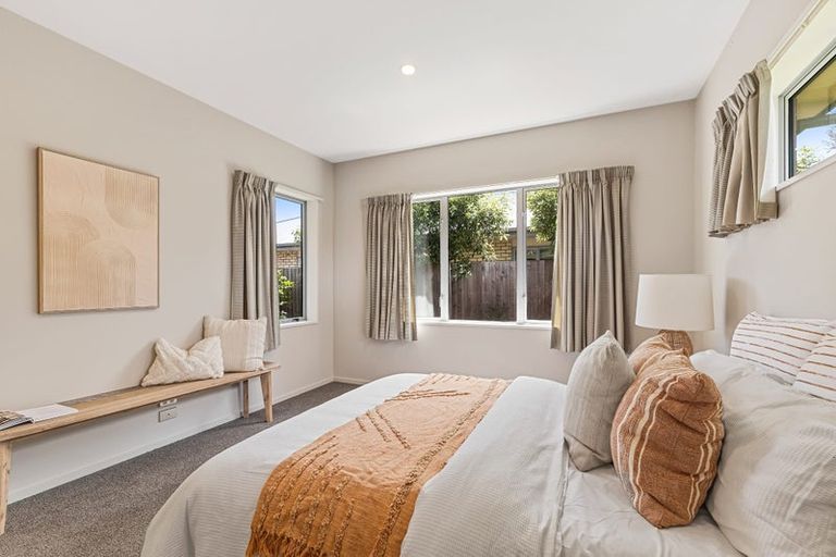 Photo of property in 15 Saint Peters Close, Woolston, Christchurch, 8062