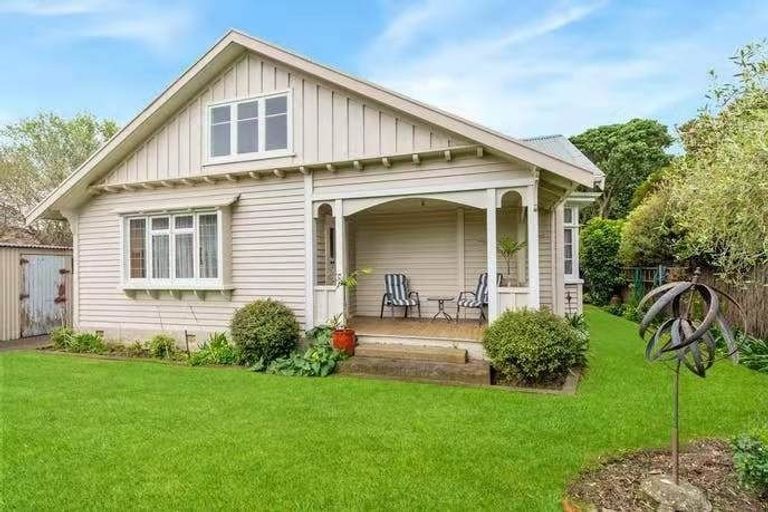 Photo of property in 53 Balgownie Avenue, Gonville, Whanganui, 4501