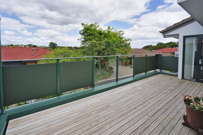 Photo of property in 52 Grosvenor Gardens, Flagstaff, Hamilton, 3210