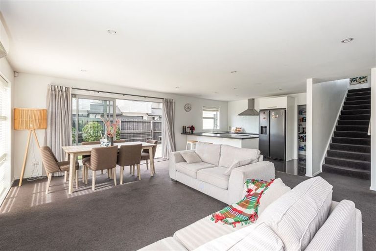 Photo of property in 7 Harston Place, Wigram, Christchurch, 8042