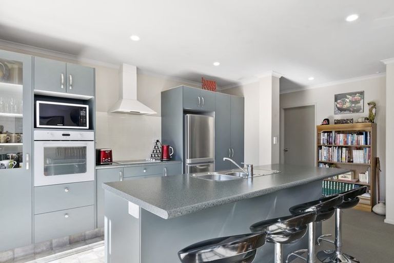 Photo of property in 165 Longview Drive, Papamoa Beach, Papamoa, 3118