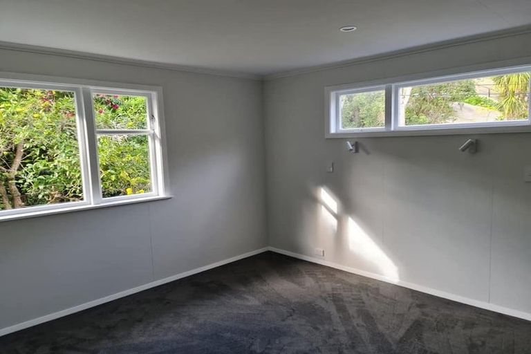 Photo of property in 11 Kiriwai Road, Paremata, Porirua, 5024