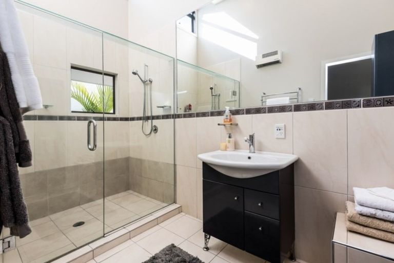 Photo of property in 214 Alfriston Ardmore Road, Ardmore, Papakura, 2582