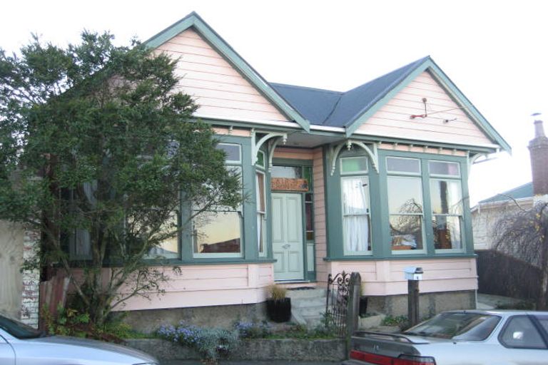 Photo of property in 1 Porteous Street, Mornington, Dunedin, 9011
