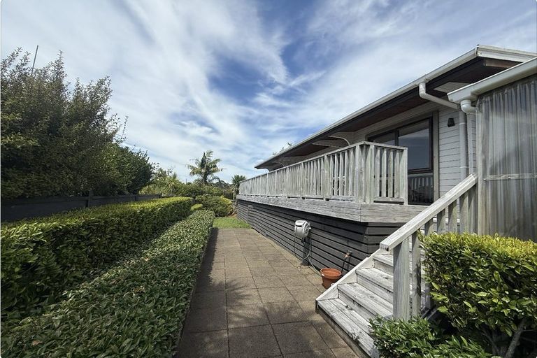 Photo of property in 2/46 Channel View Road, Campbells Bay, Auckland, 0630