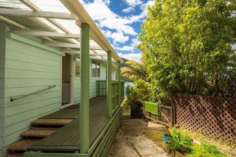 Photo of property in 685 Queen Charlotte Drive, Havelock, Picton, 7281