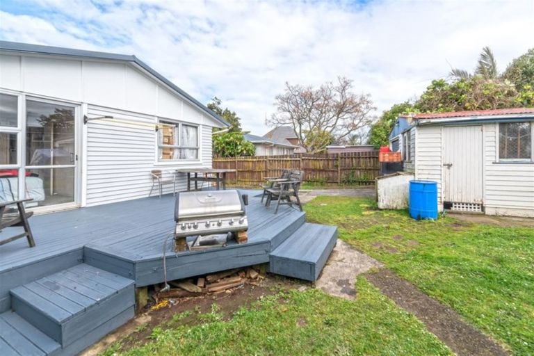 Photo of property in 30 Walters Road, Mount Wellington, Auckland, 1062