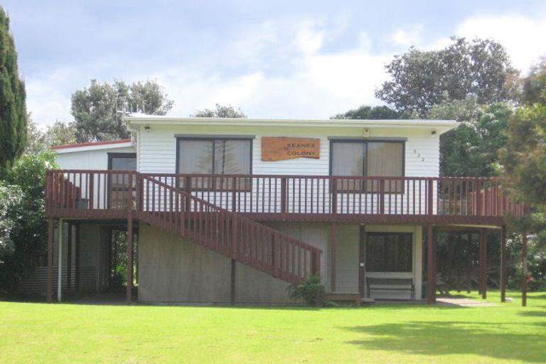 Photo of property in 622 Ocean Road, Whangamata, 3620