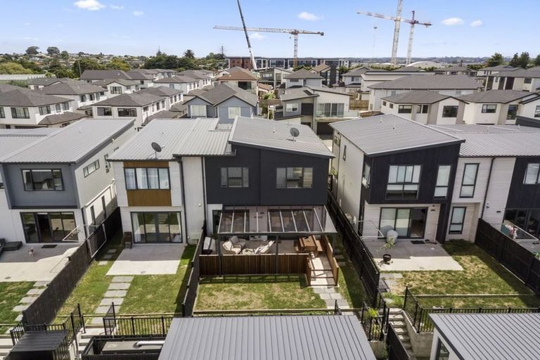 Photo of property in 7 Dorricott Avenue, Hobsonville, Auckland, 0616