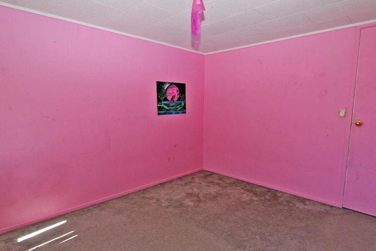 Photo of property in 64 Hollyford Drive, Clover Park, Auckland, 2105