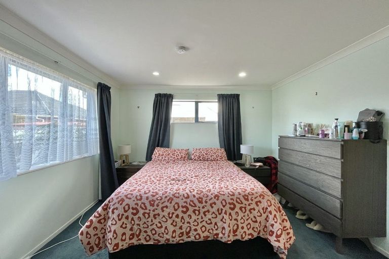 Photo of property in 17 Phar Lap Grove, Trentham, Upper Hutt, 5018