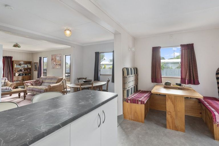 Photo of property in 5 Health Camp Road, Otaki Beach, Otaki, 5512