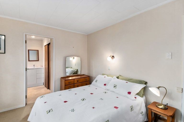 Photo of property in 175 Tiro Tiro Road, Levin, 5510