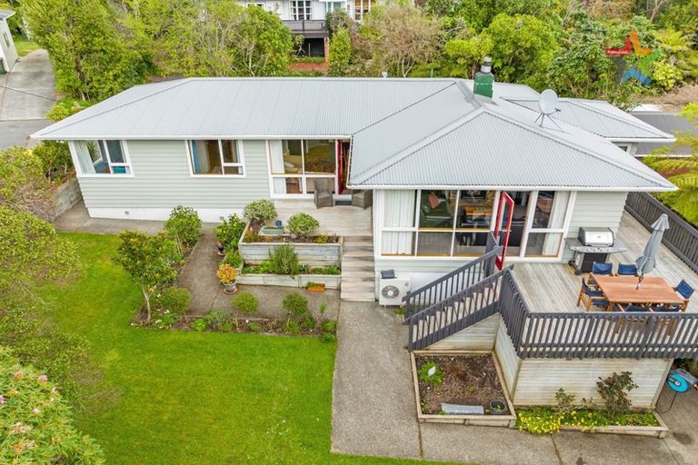 Photo of property in 98b Manuka Street, Stokes Valley, Lower Hutt, 5019