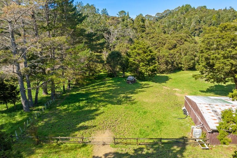 Photo of property in 1020 Ngunguru Road, Kiripaka, Whangarei, 0173