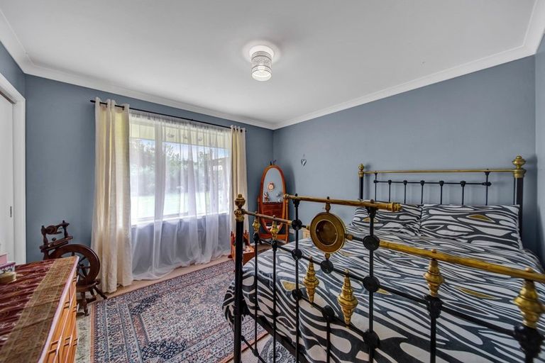 Photo of property in 1096 Egmont Road, Egmont Village, New Plymouth, 4372