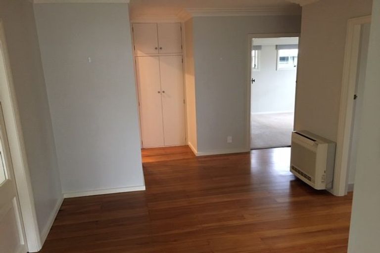 Photo of property in 37 Church Lane, Merivale, Christchurch, 8014