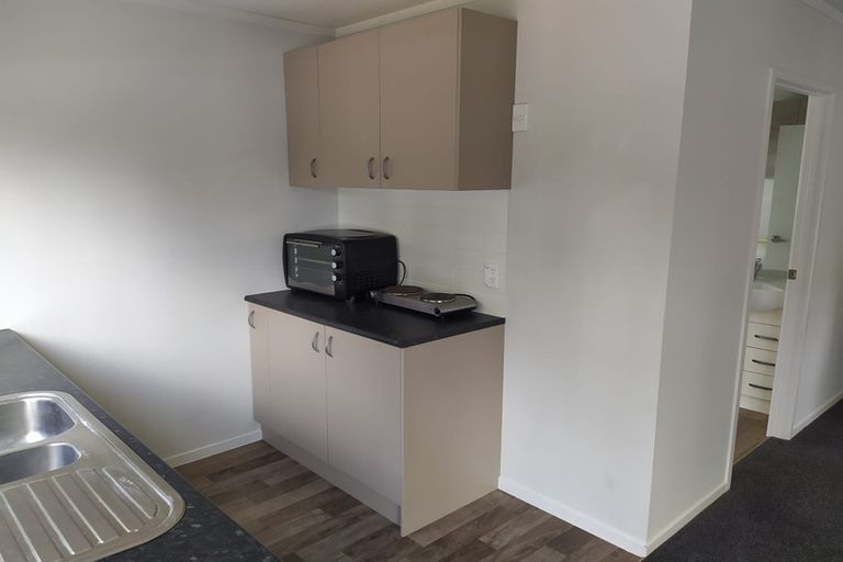 Photo of property in 1/462 East Coast Road, Windsor Park, Auckland, 0630