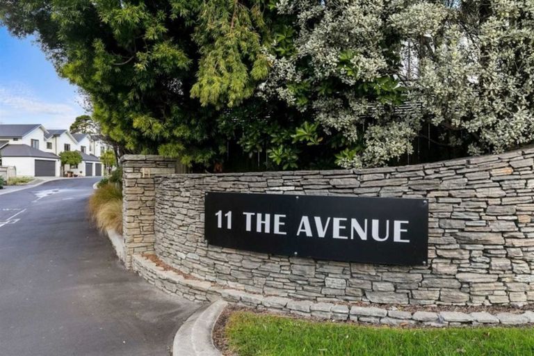 Photo of property in 28/11 The Avenue, Albany, Auckland, 0632
