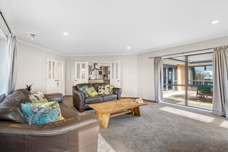 Photo of property in 8 Penbury Close, Huntingdon, Ashburton, 7774