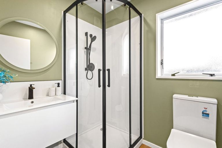 Photo of property in 30a Hooker Avenue, Bryndwr, Christchurch, 8053