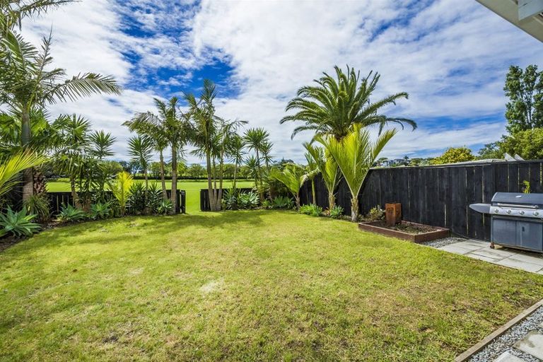 Photo of property in 202 Lake Road, Belmont, Auckland, 0622