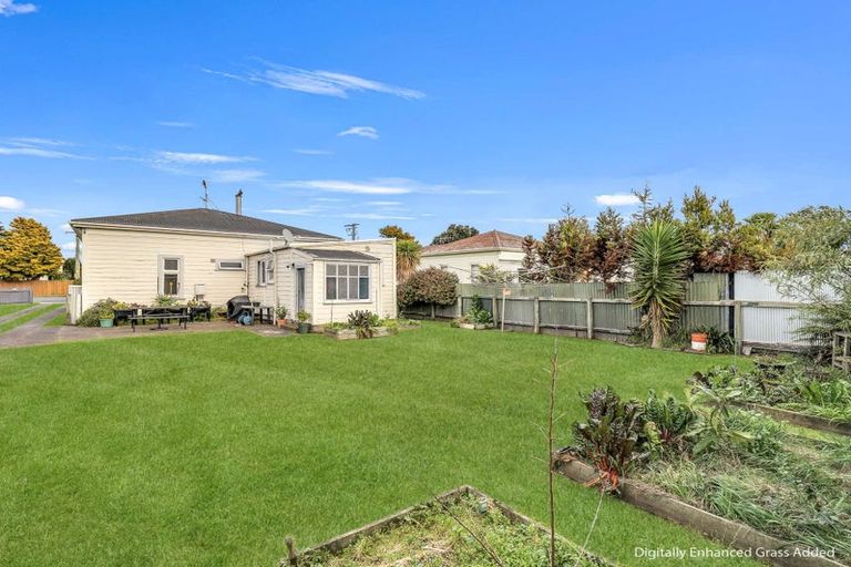 Photo of property in 16 Bignell Street, Gonville, Whanganui, 4501