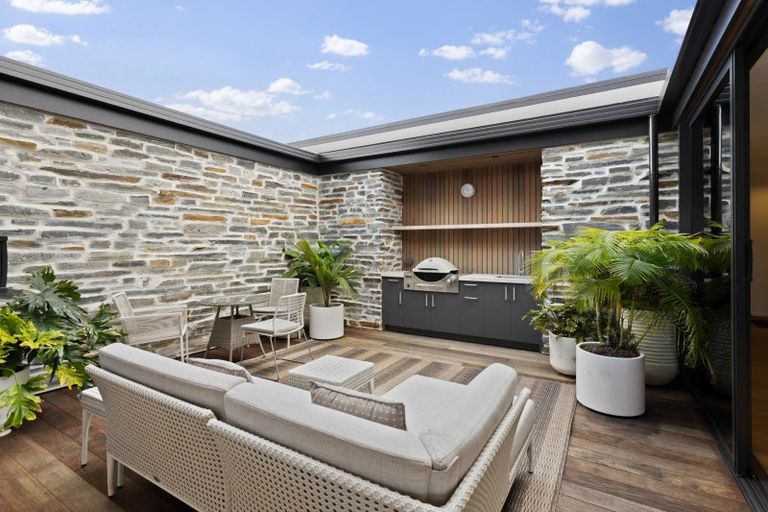 Photo of property in 29 Kahu Crescent, Whitianga, 3510