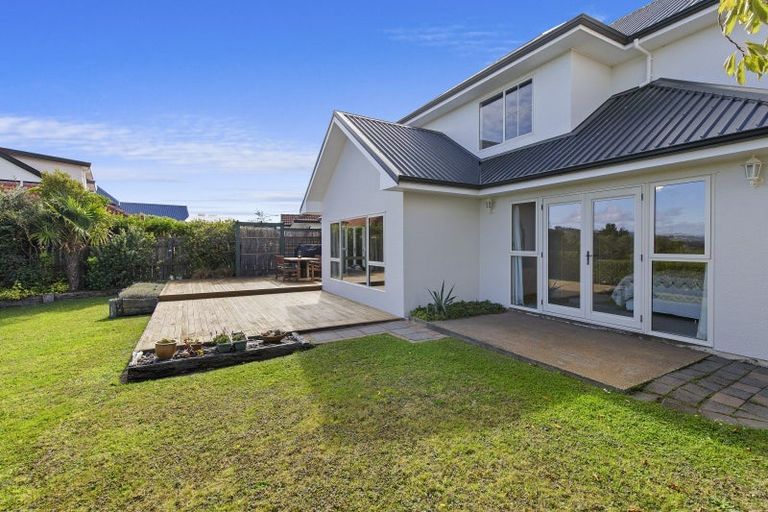 Photo of property in 3 Lemonwood Grove, Maungaraki, Lower Hutt, 5010