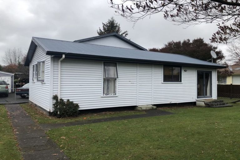 Photo of property in 136 Te Rangitautahanga Road, Turangi, 3334