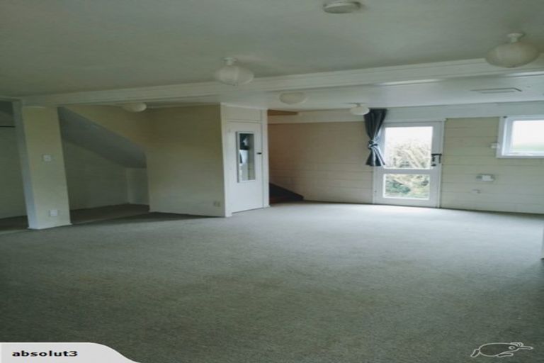 Photo of property in 2/15 Hanlon Crescent, Narrow Neck, Auckland, 0624