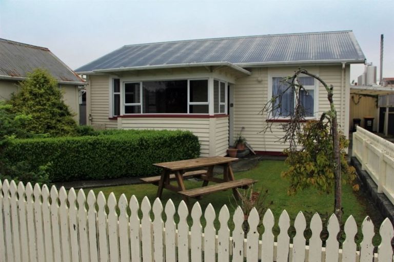 Photo of property in 48 Hoffman Street, Hokitika, 7810
