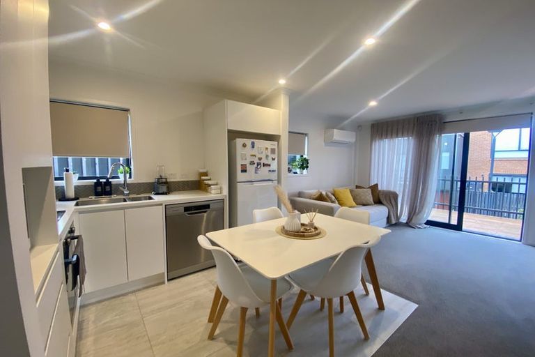 Photo of property in 7 David Carnegie Road, Hobsonville, Auckland, 0616