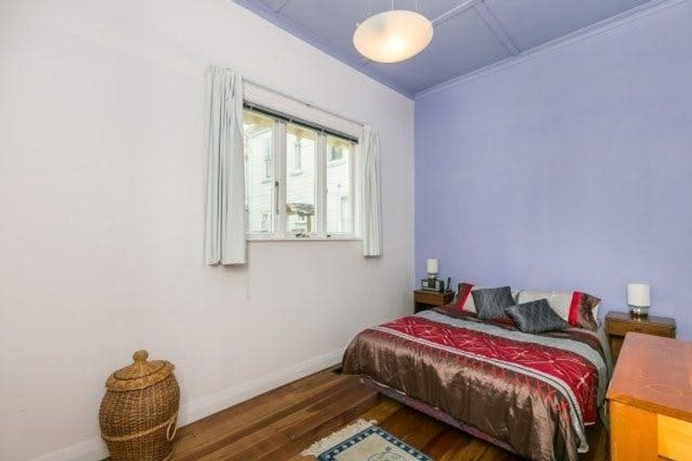 Photo of property in 22 Poplar Grove, Thorndon, Wellington, 6011