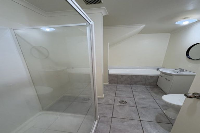 Photo of property in 2a Charlenne Close, Ranui, Auckland, 0612