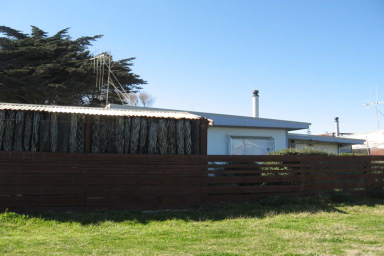 Photo of property in 1 Rangitane Street, Himatangi Beach, Foxton, 4891