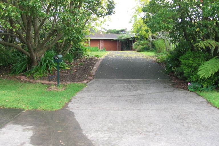 Photo of property in 9 Wainoni Heights, Greenhithe, Auckland, 0632