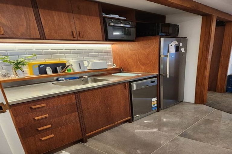 Photo of property in 34 Cannon Hill Crescent, Mount Pleasant, Christchurch, 8081