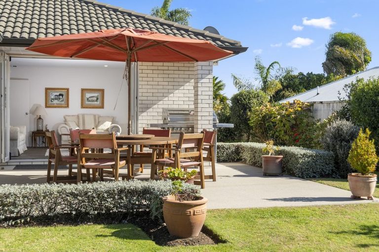 Photo of property in 2 Kakapo Place, Pyes Pa, Tauranga, 3112