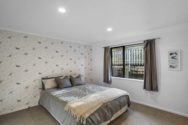 Photo of property in 26 Te Kauri Place, Helensville, 0800