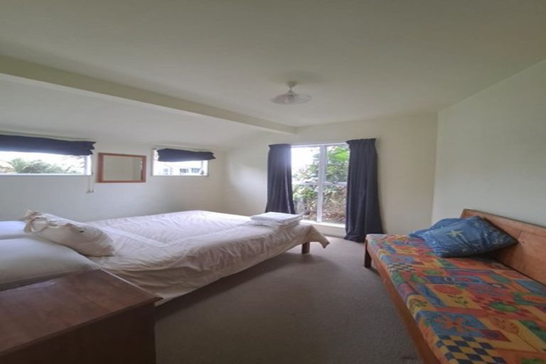 Photo of property in 21 Arden Place, Oakura, 4314