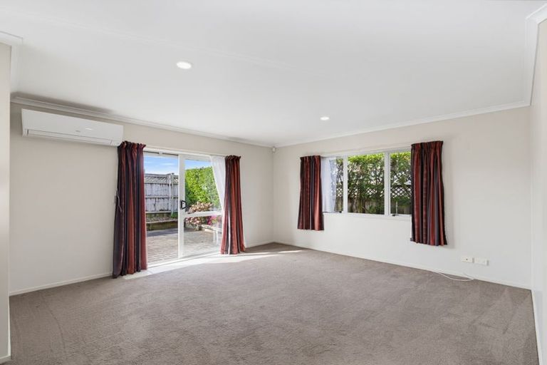 Photo of property in 87 Riverside Drive, Waiuku, 2123
