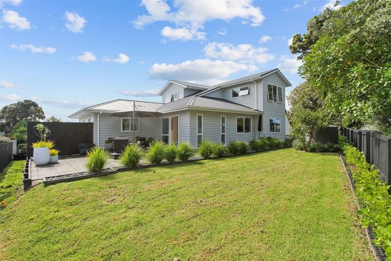 Photo of property in 28a Torkar Road, Clarks Beach, 2122