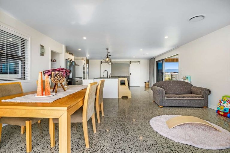 Photo of property in 6 Mcwatters Drive, Ngatea, 3503