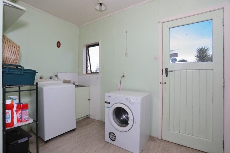 Photo of property in 1/10 Oxford Street, Marton, 4710