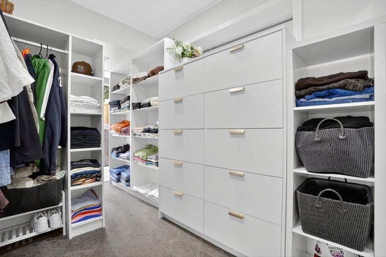 Photo of property in 17 Topliss Drive, Northcross, Auckland, 0632