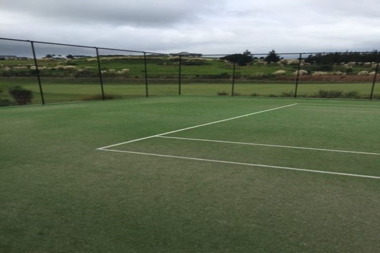 Photo of property in 31 Discovery Drive, Gulf Harbour, Whangaparaoa, 0930