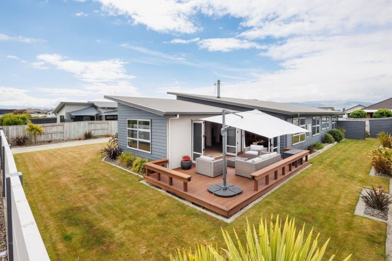 Photo of property in 46 Rosalie Terrace, Kelvin Grove, Palmerston North, 4414